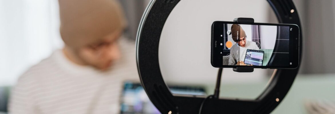 How to Make Money as a Micro Influencer: Ways to Earn Money